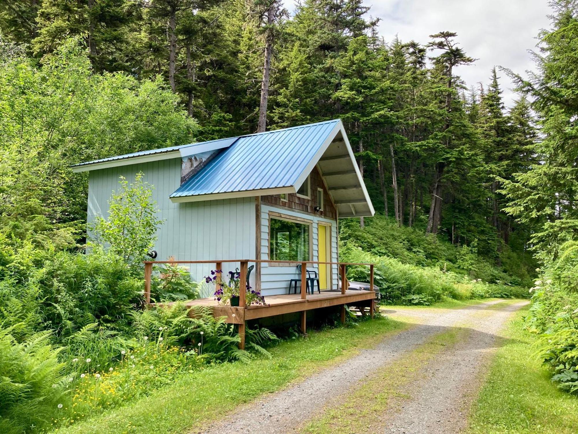 Beach Roadhouse Haines Exterior photo