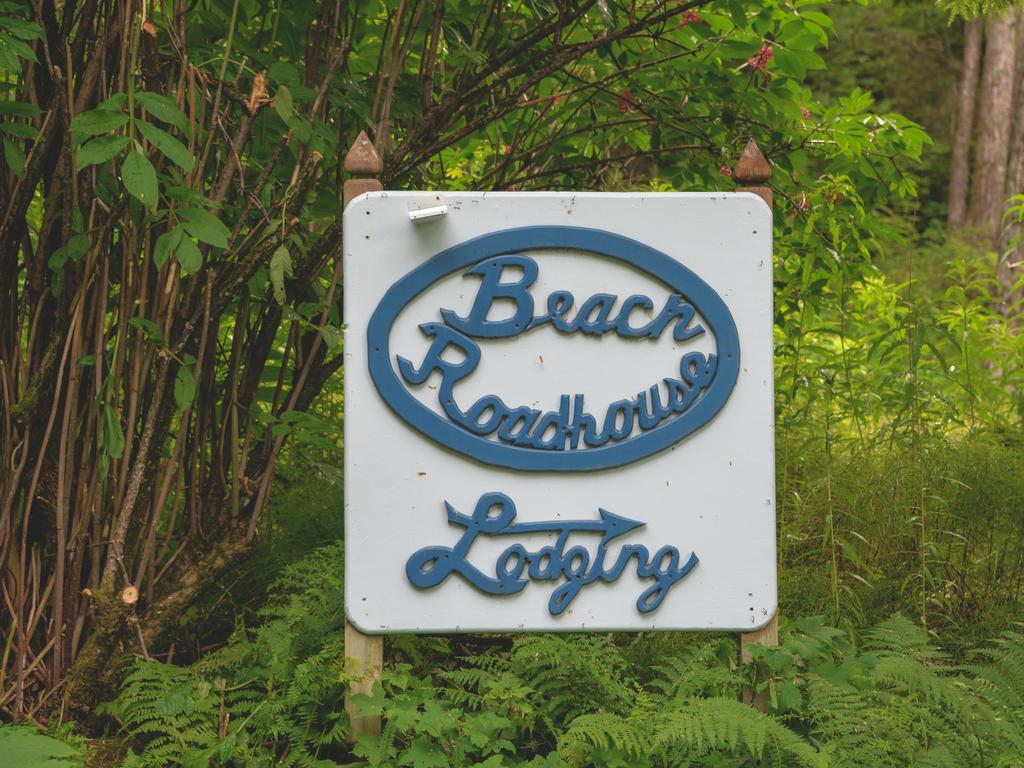 Beach Roadhouse Haines Exterior photo